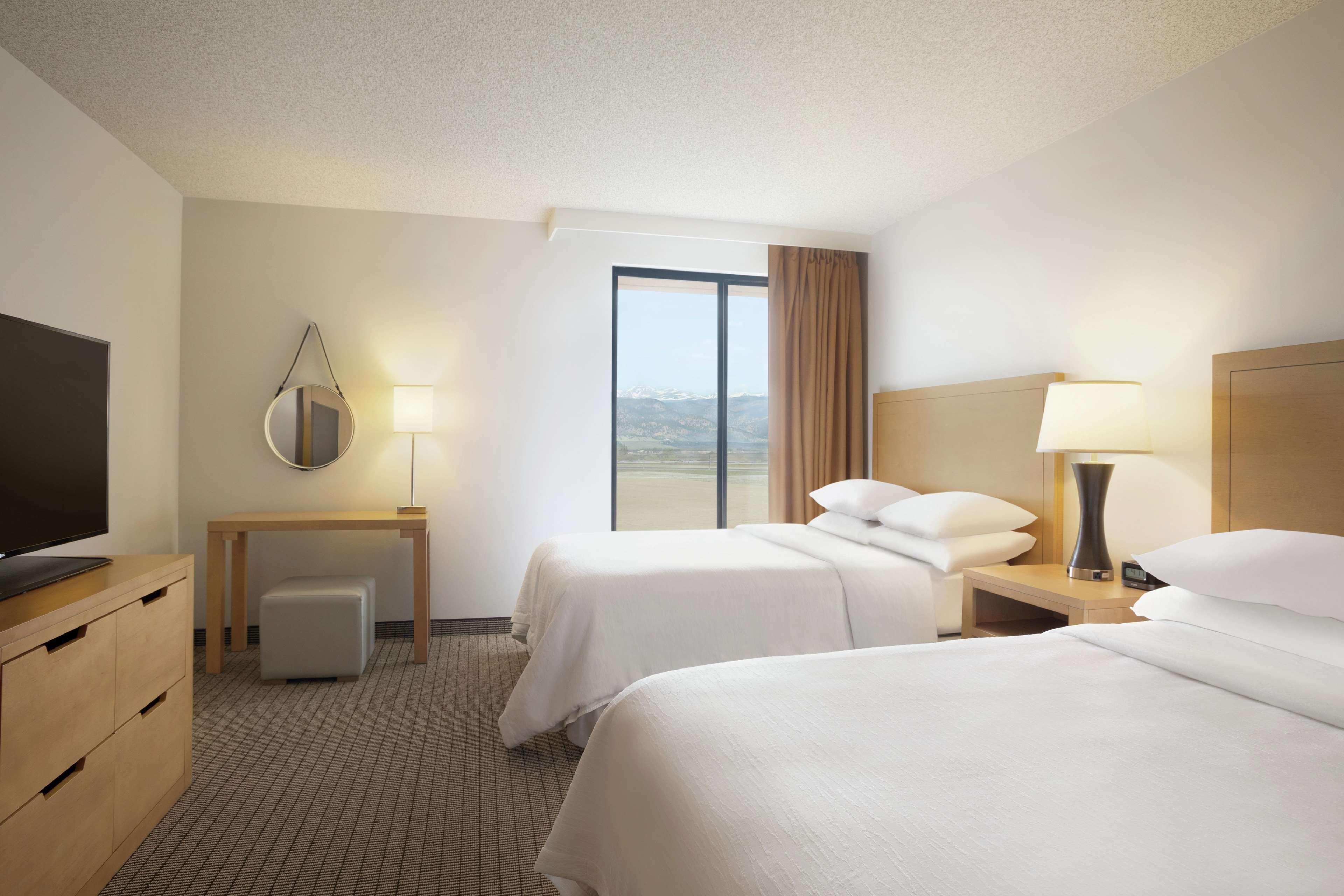 Embassy Suites By Hilton Denver International Airport Esterno foto