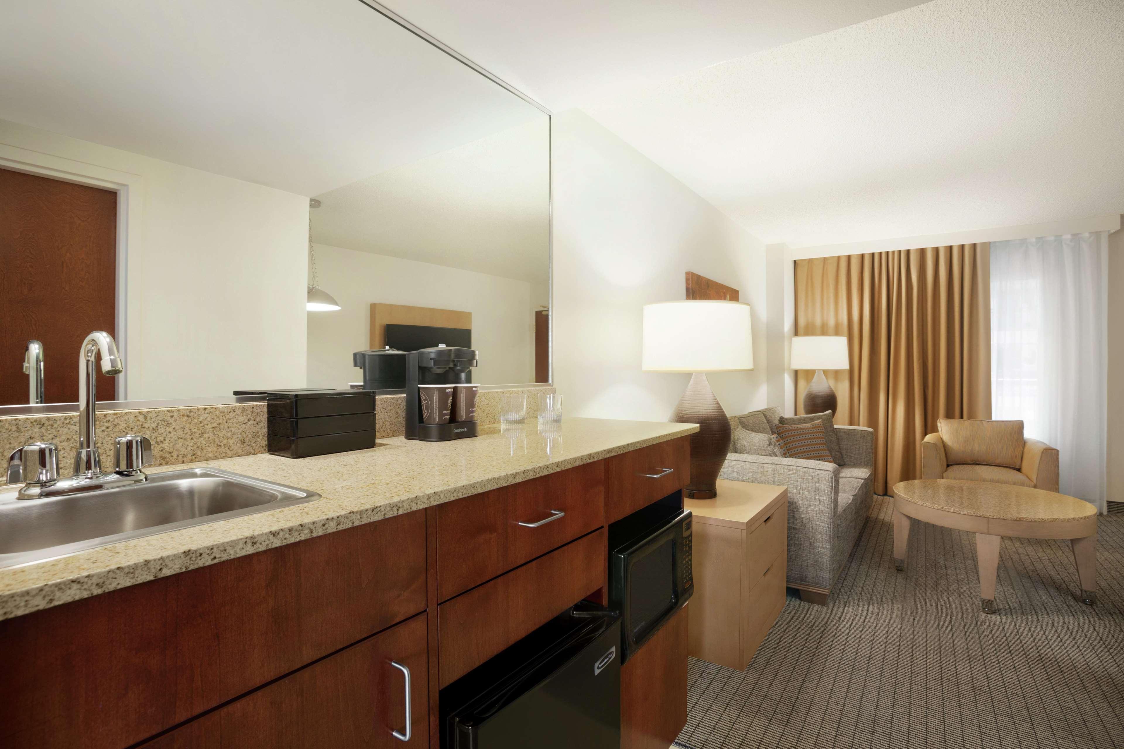 Embassy Suites By Hilton Denver International Airport Esterno foto