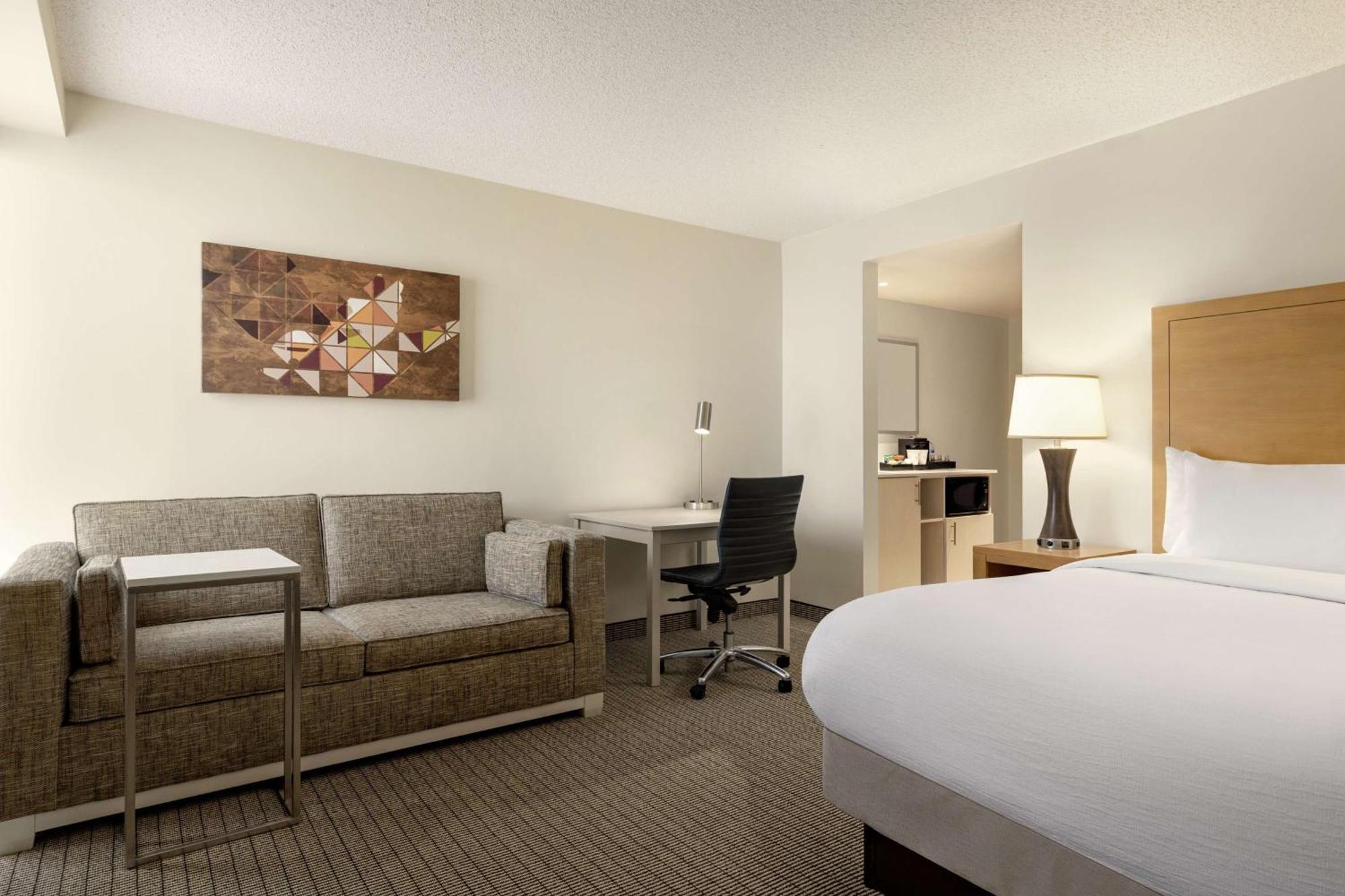 Embassy Suites By Hilton Denver International Airport Esterno foto